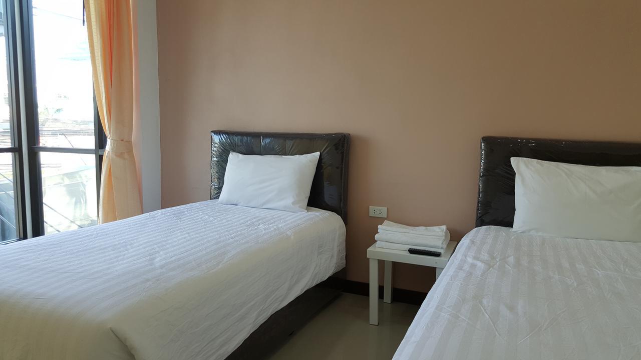 Charoensuk Grand Hotel Kabin Buri Esterno foto
