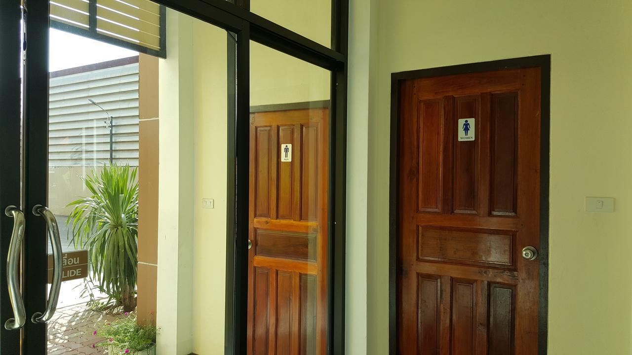 Charoensuk Grand Hotel Kabin Buri Esterno foto