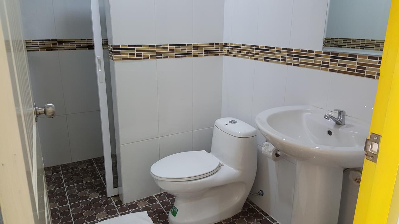 Charoensuk Grand Hotel Kabin Buri Esterno foto